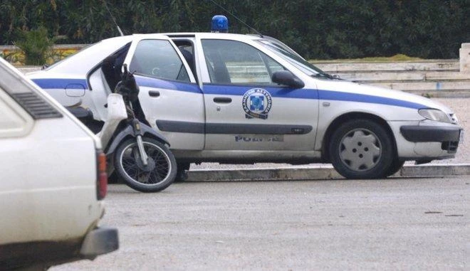 Τσιγγάνοι ακινητοποίησαν αστυνομικό και…τον λήστεψαν!